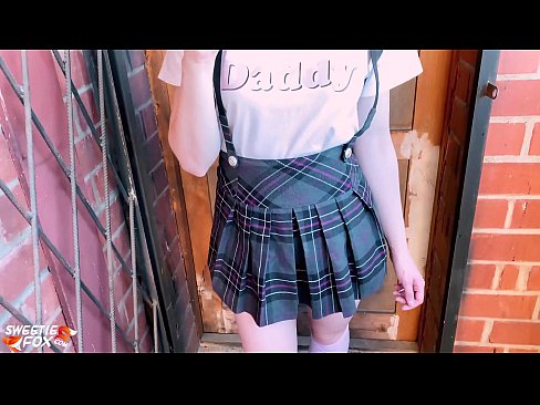 ❤️ Schoolgirl ດູດ dick ຂອງນາງເລິກແລະ fucks ແທນທີ່ຈະຫ້ອງຮຽນ. ️❌ ແຕ່ໜັງໂປ້ ຢູ່ພວກເຮົາ ❌️
